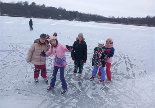 PÁŤÁCI BRUSLÍ NA ORDĚJOVĚ